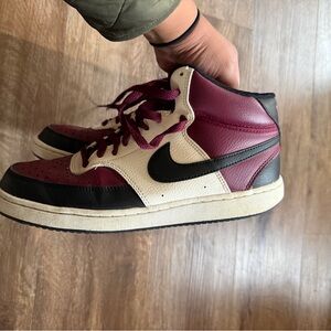 Nike Men's Maroon and Black High-Top Sneakers